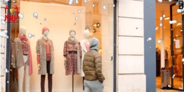 لا تعتمد كل من يخرج على شاشات التلفاز أو الإنترنت في الفتوى وتحقق من أمر دينك وإلا لهلكت وافتتنت؛ وشاهد قصة ( النصيحة ) – الاصدار 19